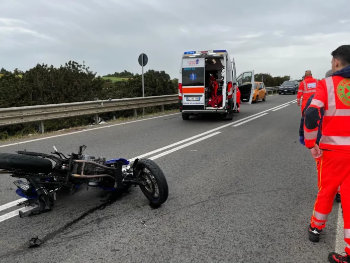Tragico scontro tra auto e moto a Selargius: un morto e un ferito grave ...