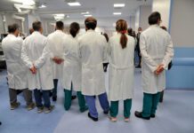 In ospedale i medici non aspettano più la pensione